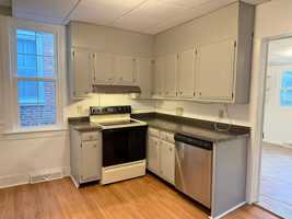 featured image of 117 S Charlotte St