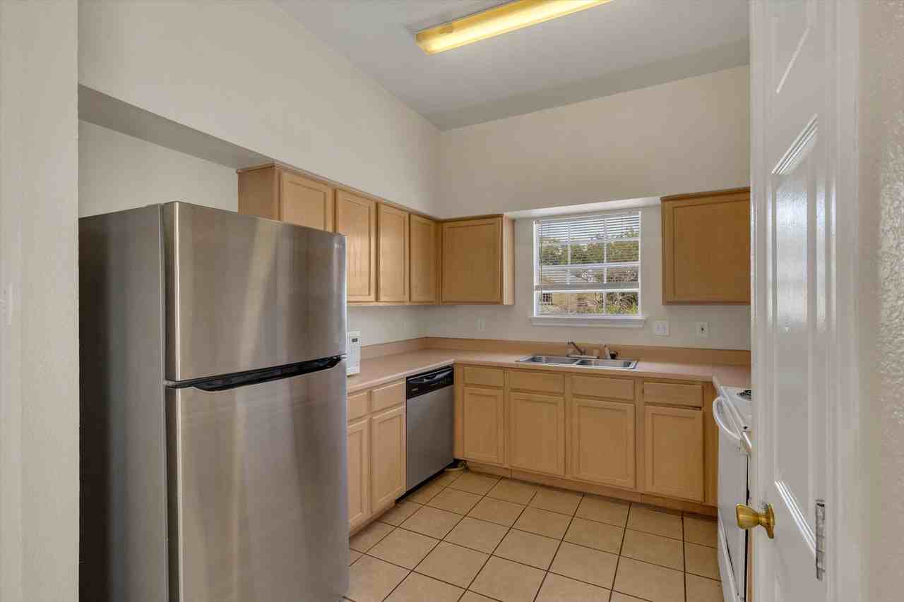 885 Sagewood Trail - Photo 2 of 27