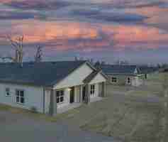 featured image of 547 Moore Ave