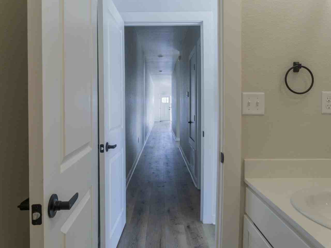 Ark Valley Flats - 553 Moore - Photo 6 of 14