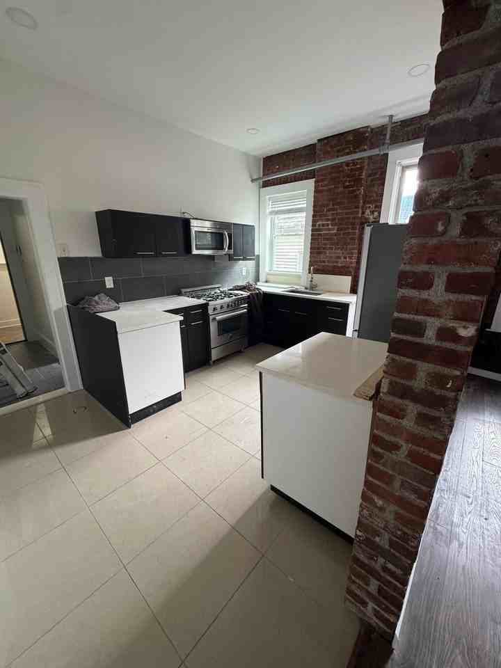 155-159 Midland Ave/687 SUMMER AVENUE LLC - Photo 5 of 10