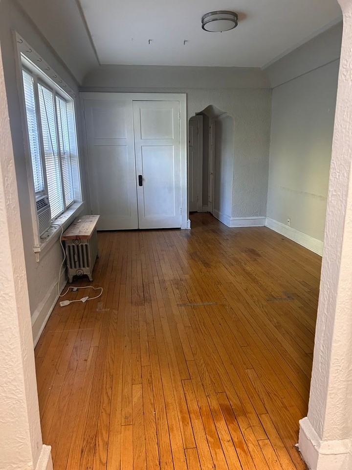 1922 1922 N. Palmer - 04 #04 - Photo 6 of 19