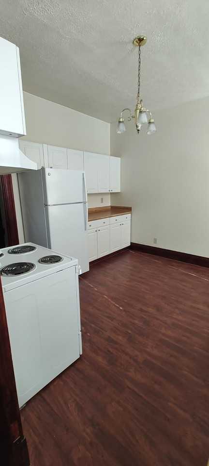 535 Maple Avenue #2 - Photo 3 of 12