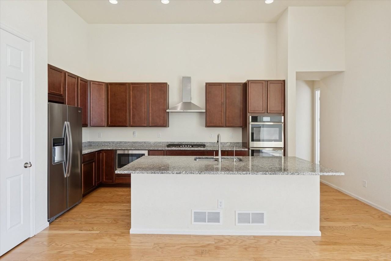 1932 Marfell St - Photo 3 of 21