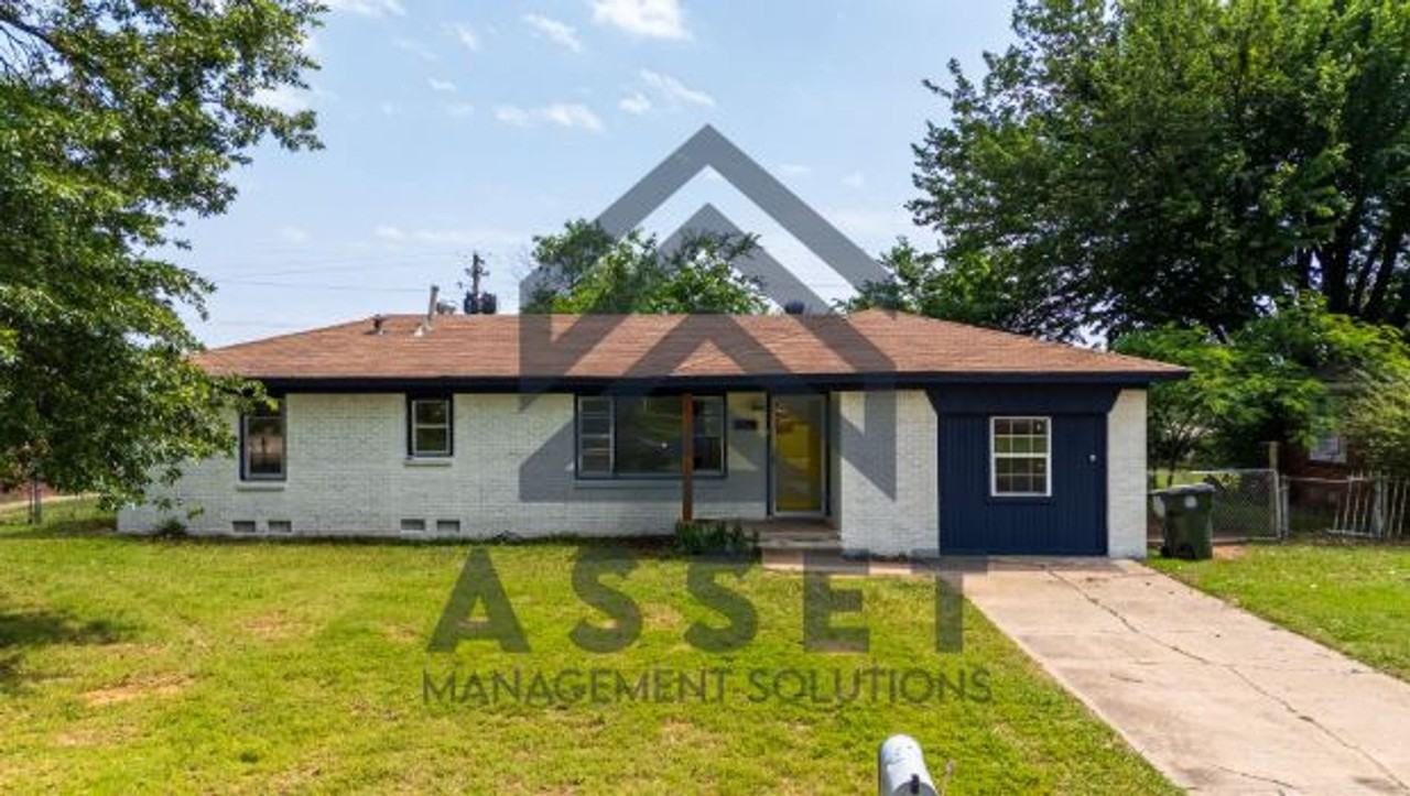 9312 Ne 11th St - Photo 3 of 18