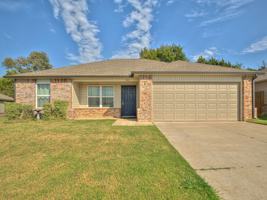 featured image of 1411 Chert Cir