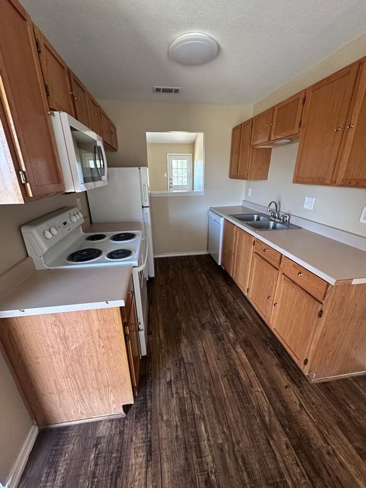 4606 Ridgehaven Dr - Photo 4 of 15