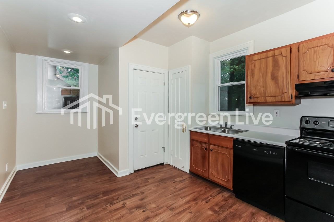 5031 Casa Loma Blvd - Photo 6 of 15