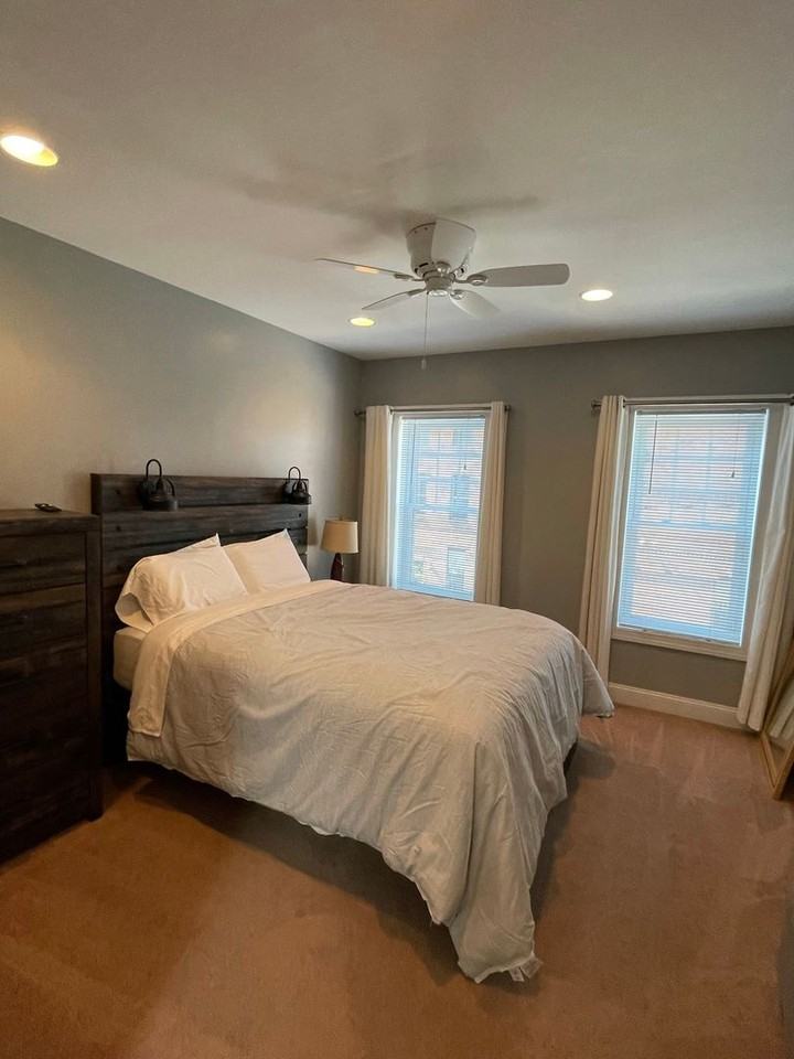 825 South Bouldin Street - Photo 3 of 28