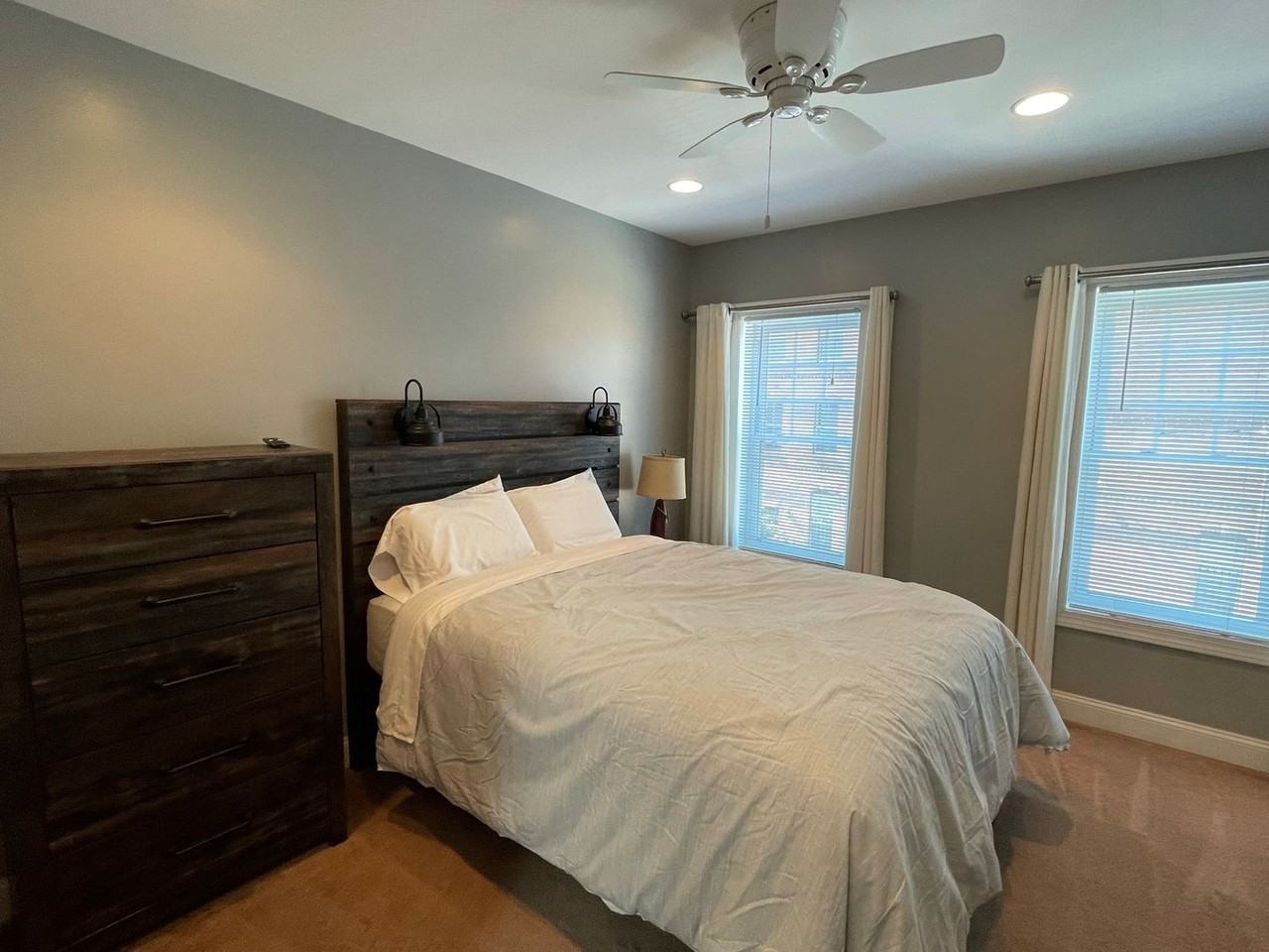 825 South Bouldin Street - Photo 4 of 28