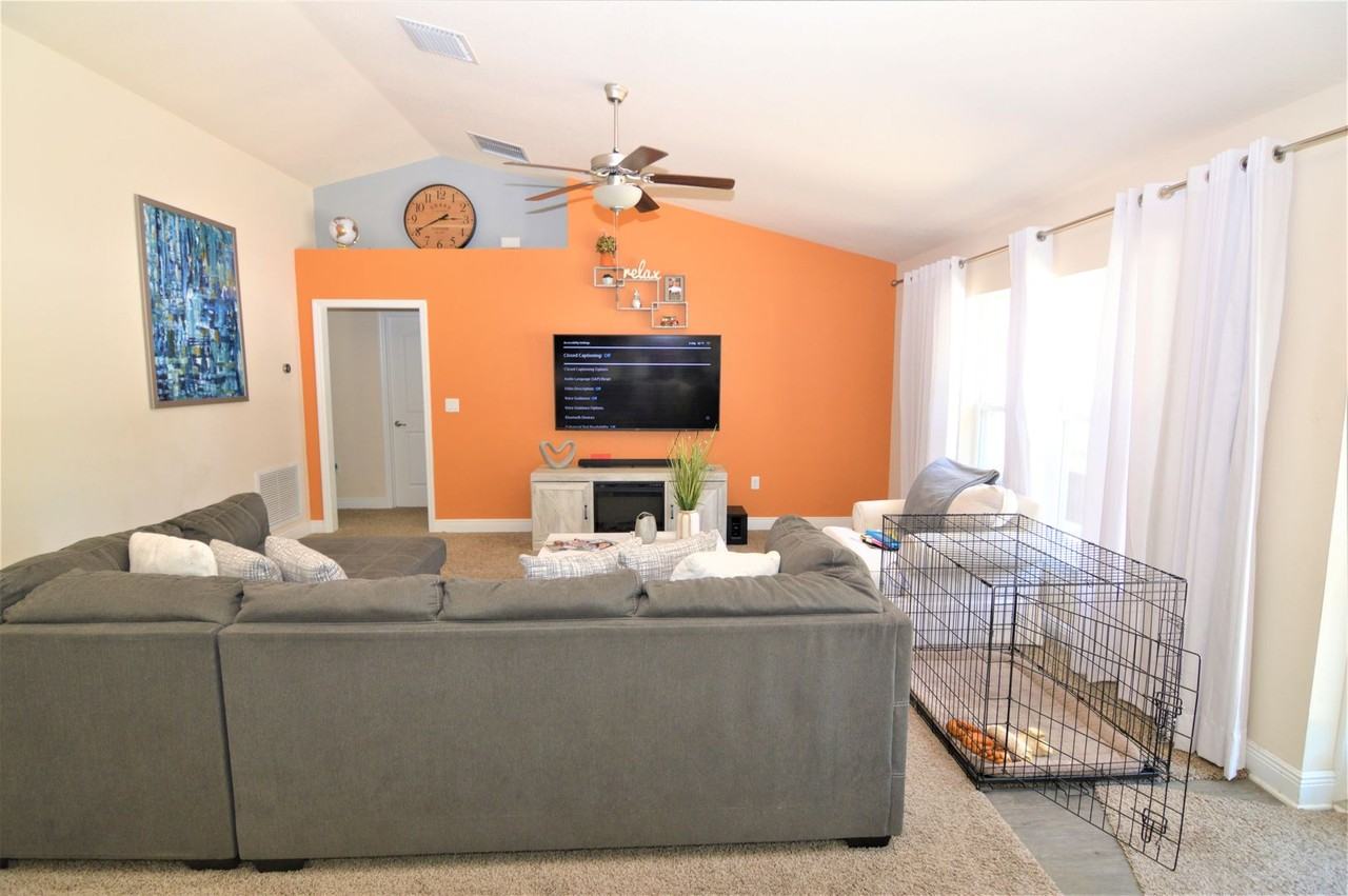 5803 Basswood Street - Photo 5 of 15