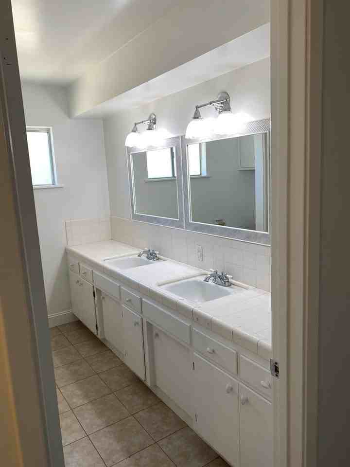 5813 Carissa Ave - Photo 5 of 6