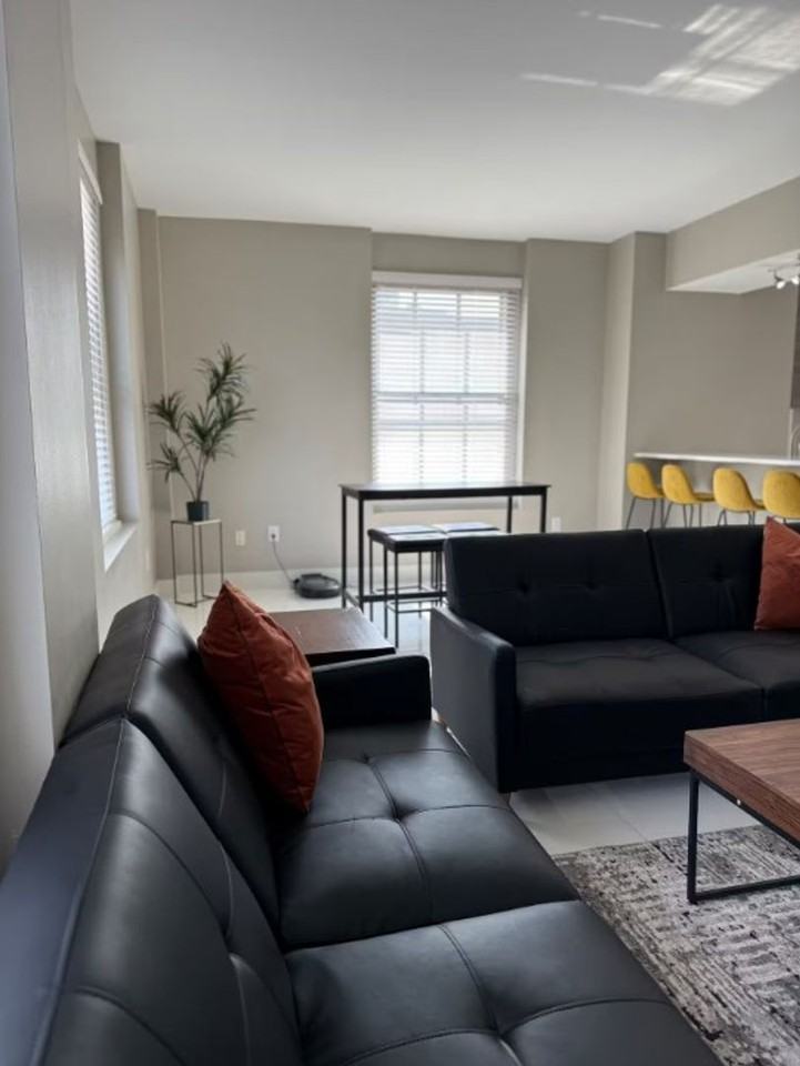 400 Walnut St #301 - Photo 5 of 33