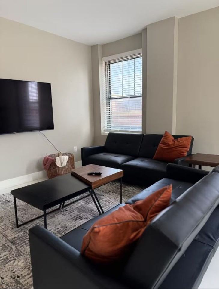 400 Walnut St #301 - Photo 7 of 33