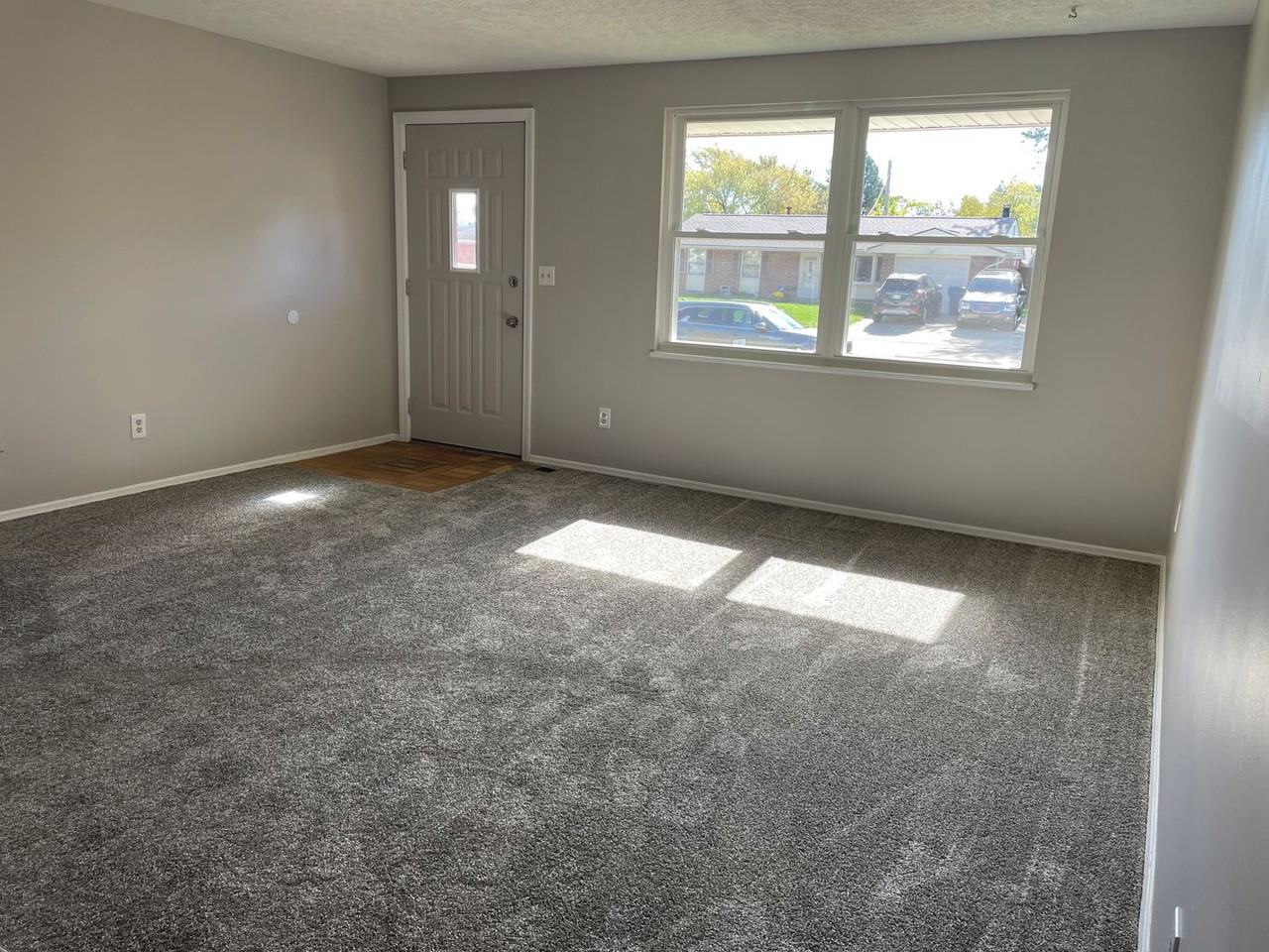 6671 Pegwood Ct - Photo 3 of 19