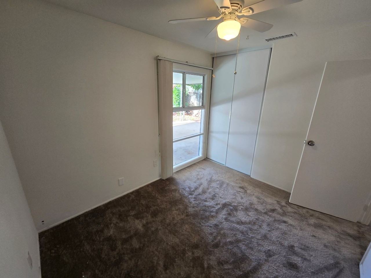 5979 Charing St - Photo 3 of 15