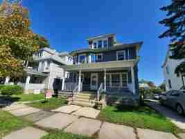 featured image of 2416 Olive St