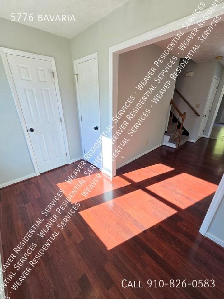 5776 Bavaria Place - Photo 4 of 14