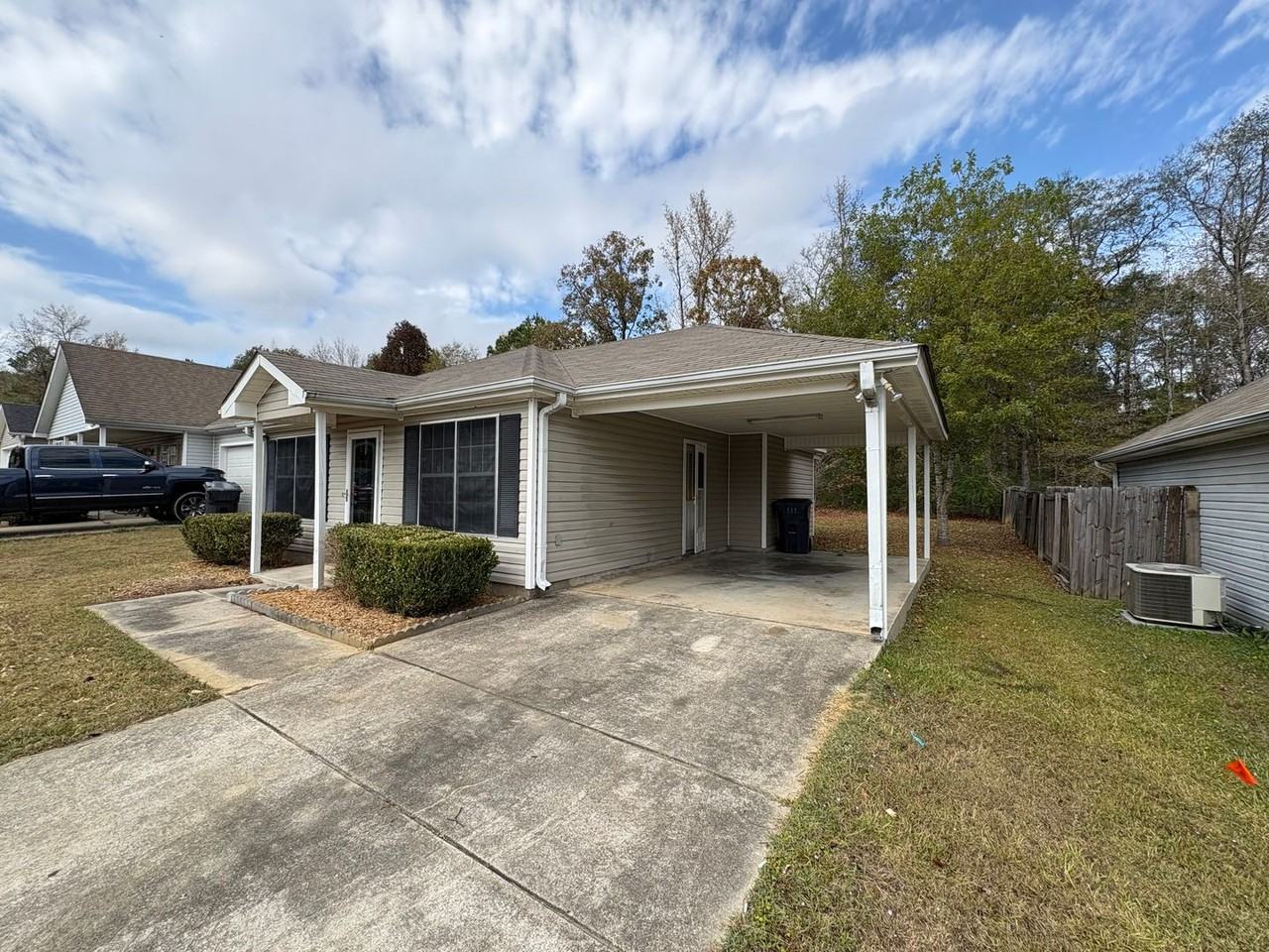 154 Cove Landing - Photo 2 of 22