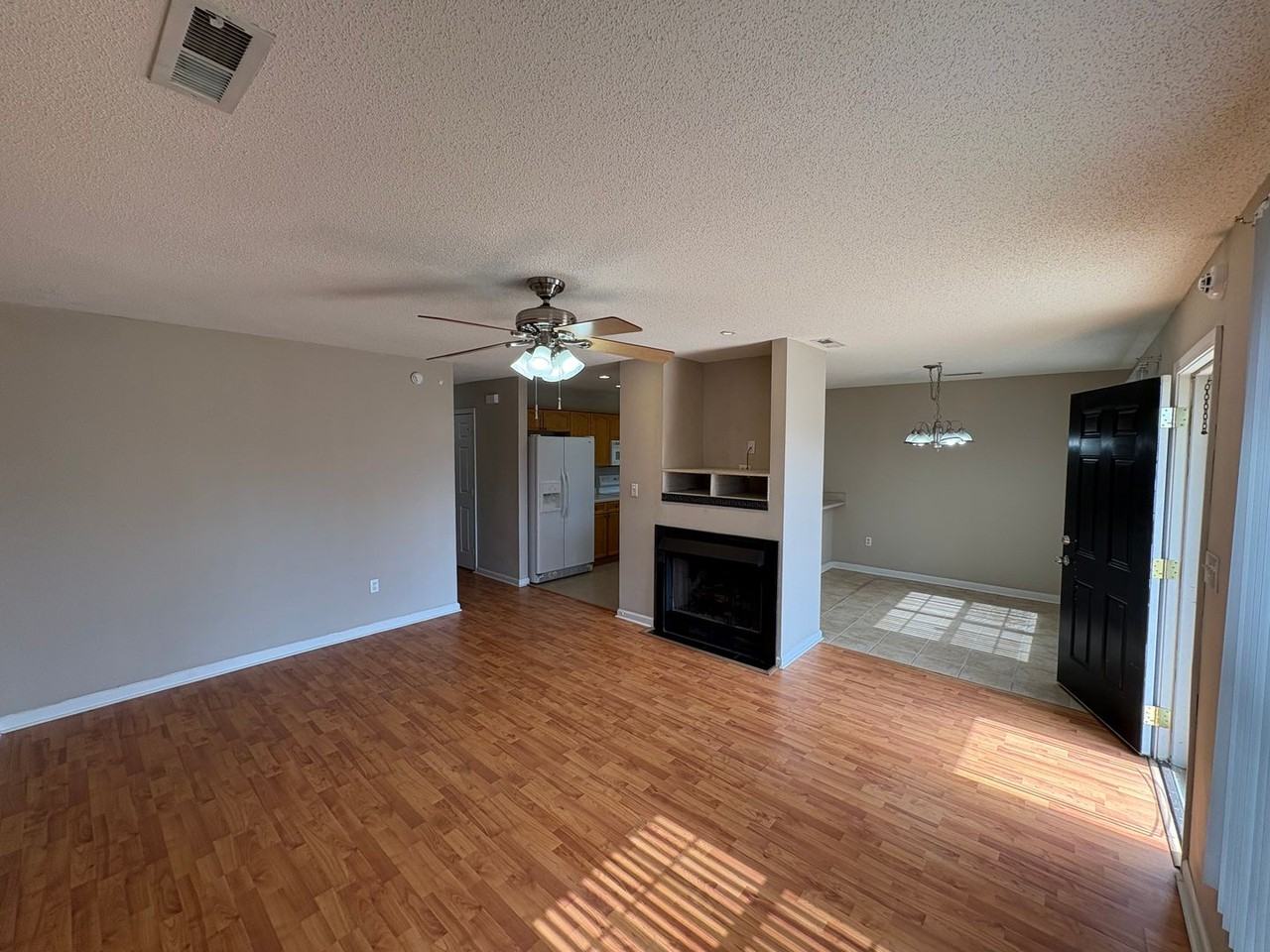 154 Cove Landing - Photo 5 of 22