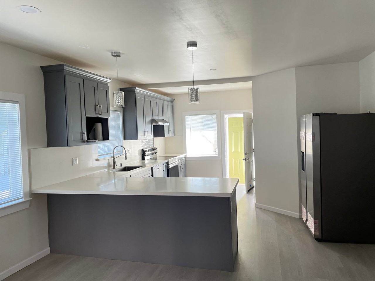 5801 Walnut St - Photo 3 of 9