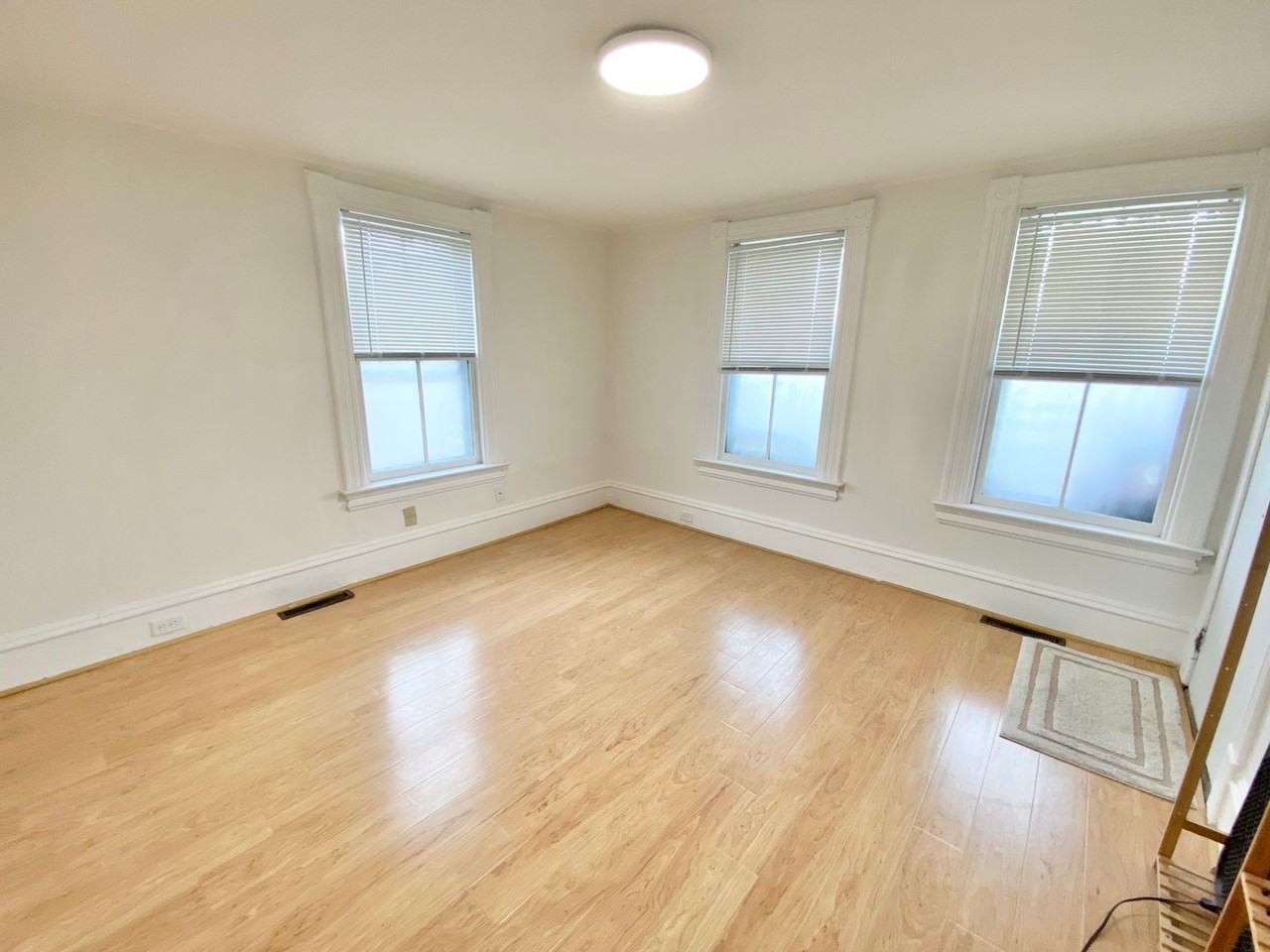 93 Walnut Street - Photo 3 of 22