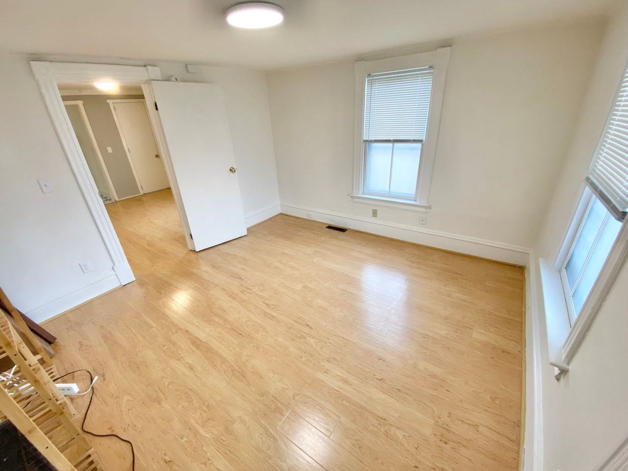 93 Walnut Street - Photo 4 of 22