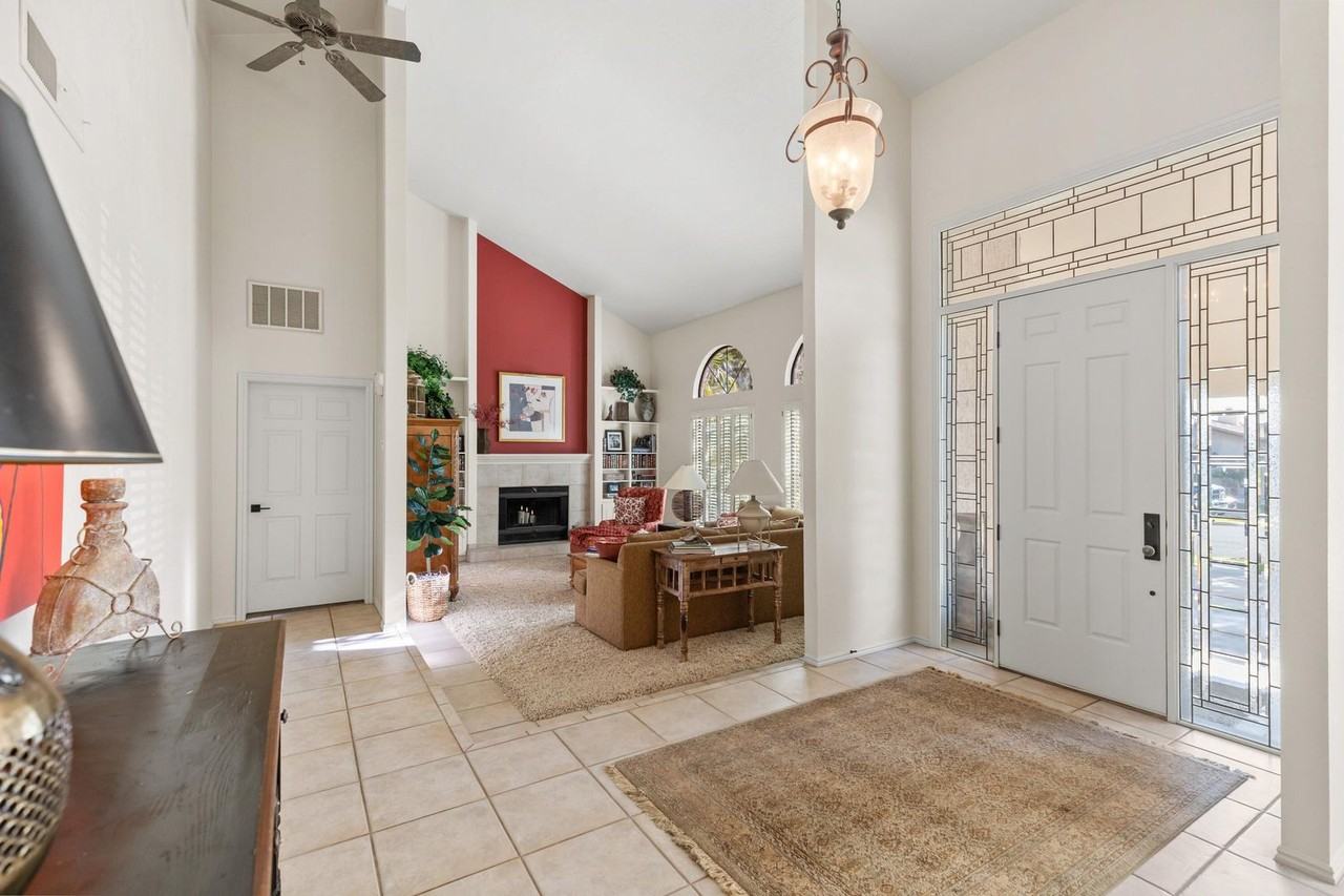 2966 S Jacob Hamblin Dr - Photo 3 of 19