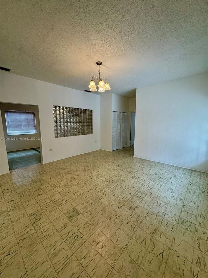 5700 Sw 42nd St - Photo 3 of 15