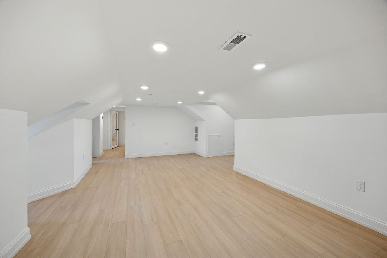 6399 Drexel Rd - Photo 4 of 50