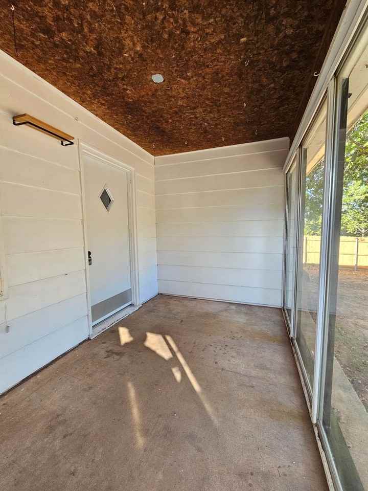 904 West Grant Street - Photo 2 of 15