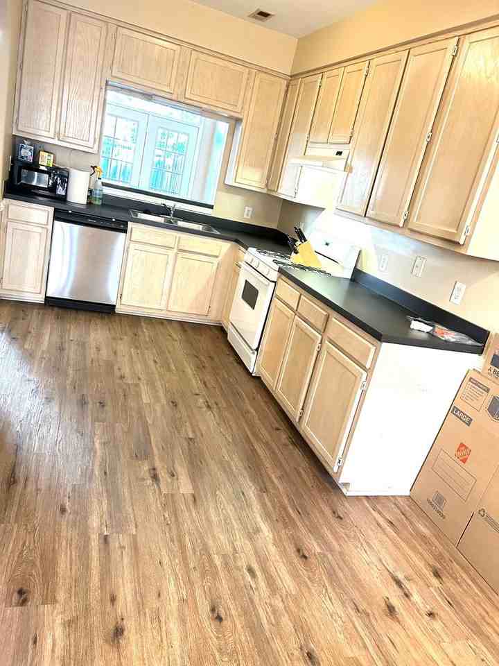 2627 Hartley St - Photo 2 of 18