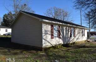 featured image of 141 W Washington St