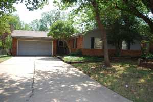 featured image of 6520 N Grove Ave