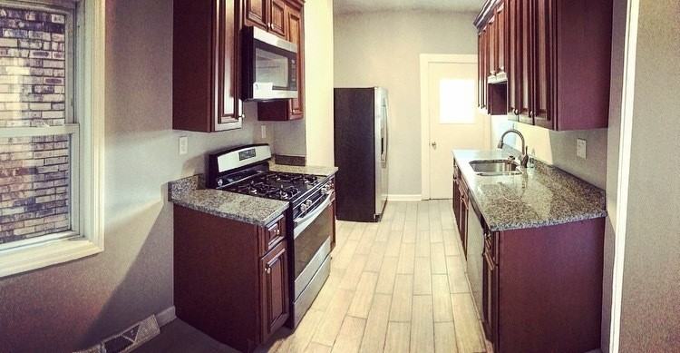 3149 Brackenridge St - Photo 3 of 20