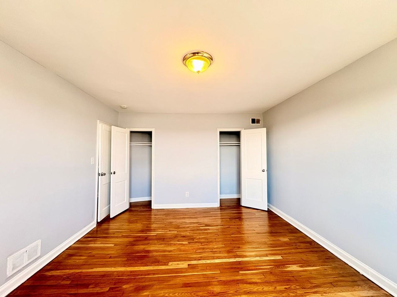 5448 Addington Rd - Photo 7 of 19