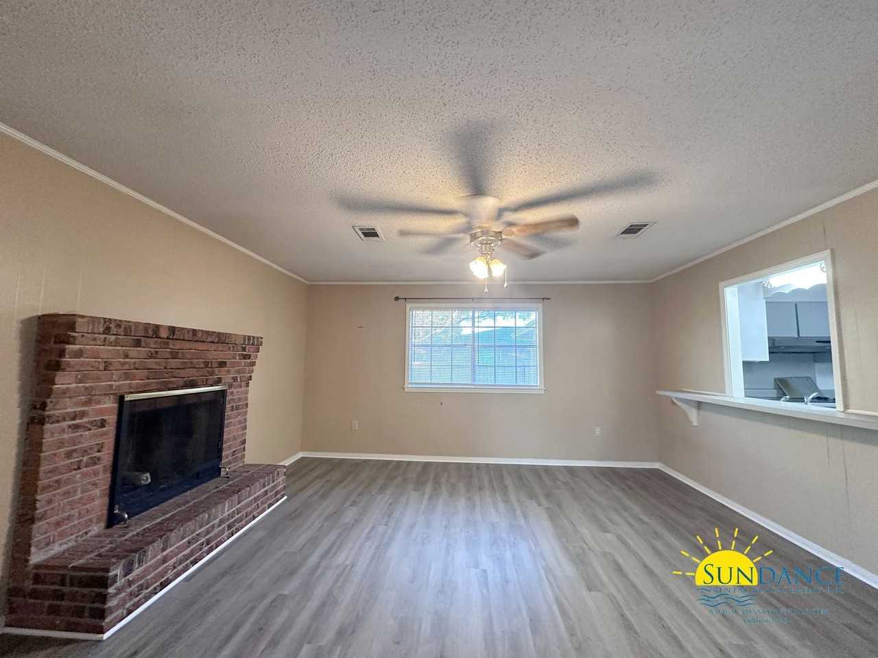 312 Jonquil Avenue Northwest - Photo 4 of 24