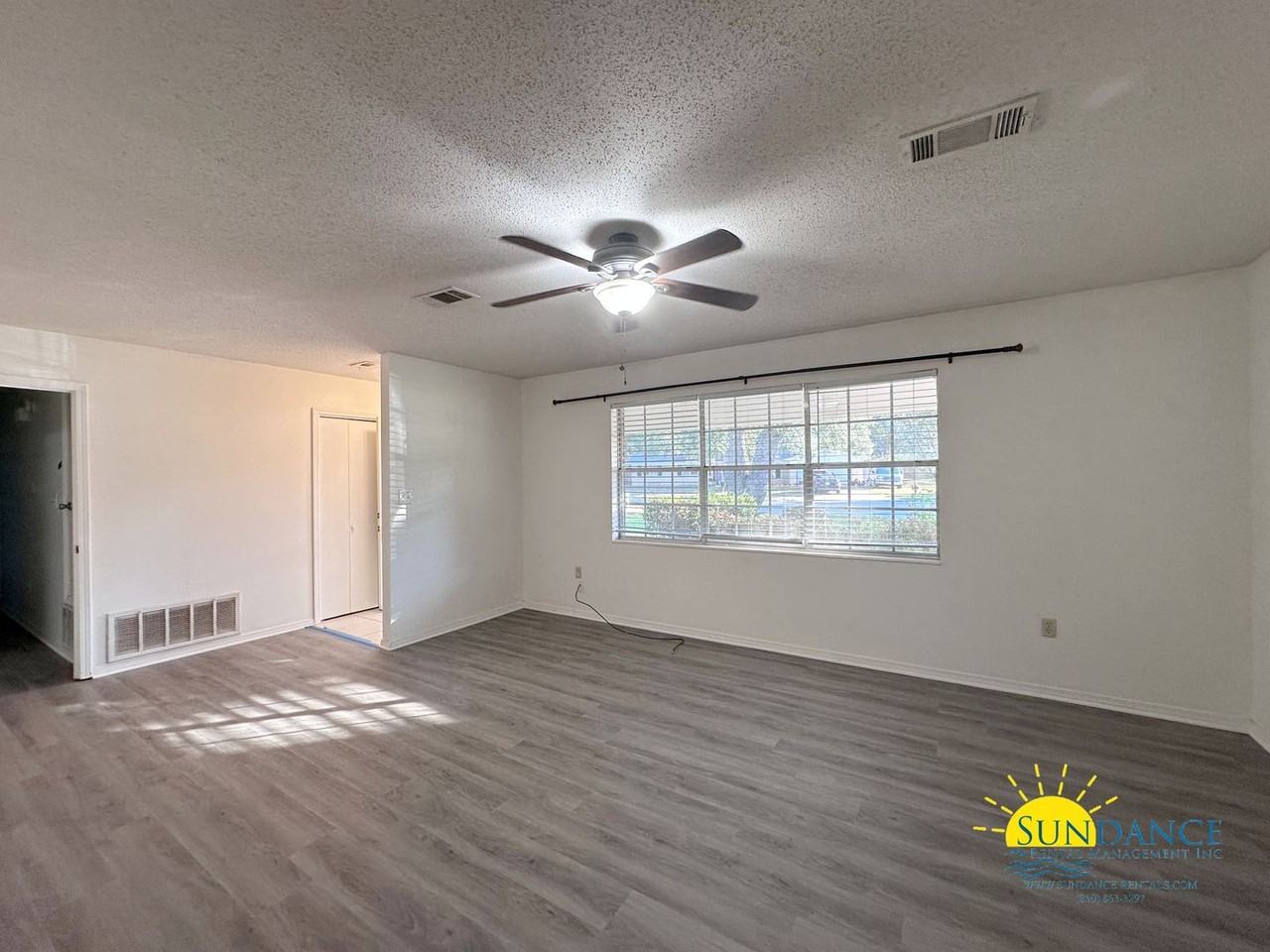 312 Jonquil Avenue Northwest - Photo 6 of 24