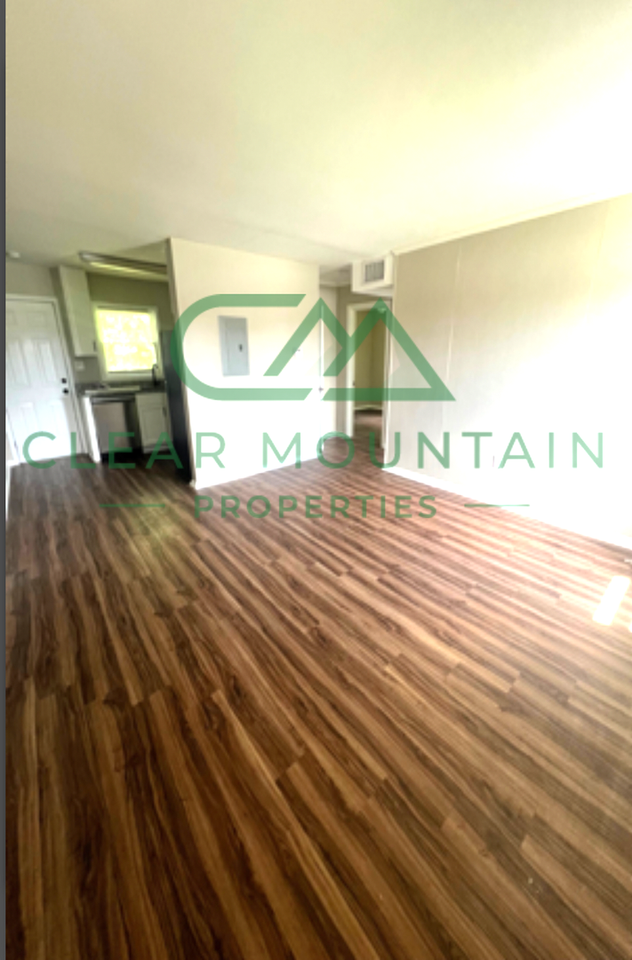 412 Hagood St - Photo 3 of 9