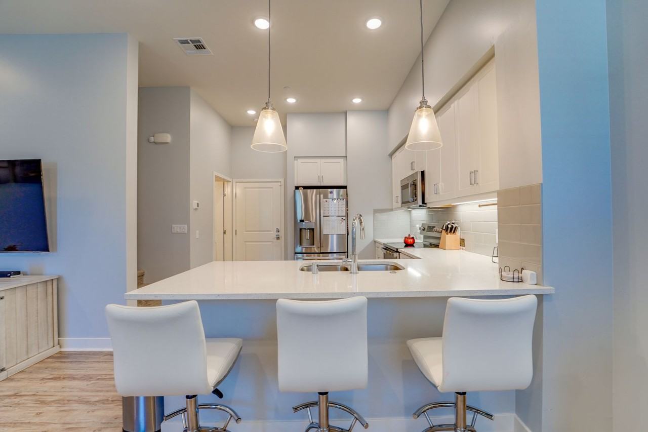 143 Avenida Chapala #102 - Photo 5 of 26