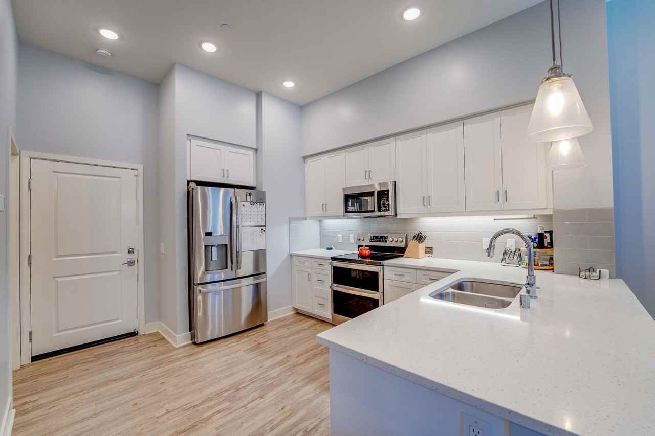 143 Avenida Chapala #102 - Photo 7 of 26