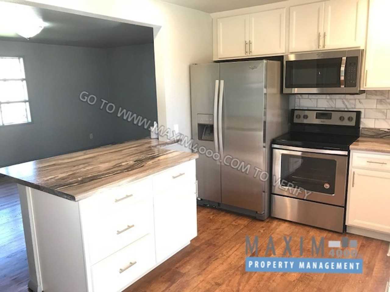 121 Orchard Ave - Photo 5 of 11