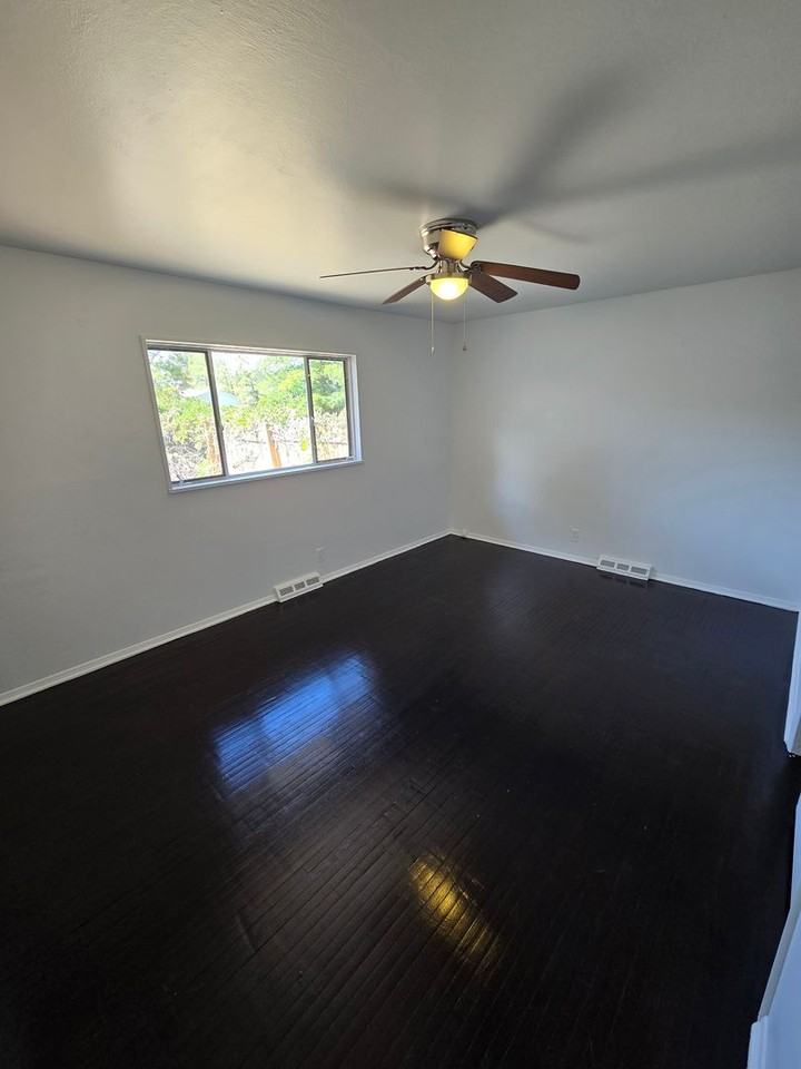 3534 Florida Street Northeast - Photo 7 of 28