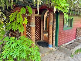 featured image of 90 6th St