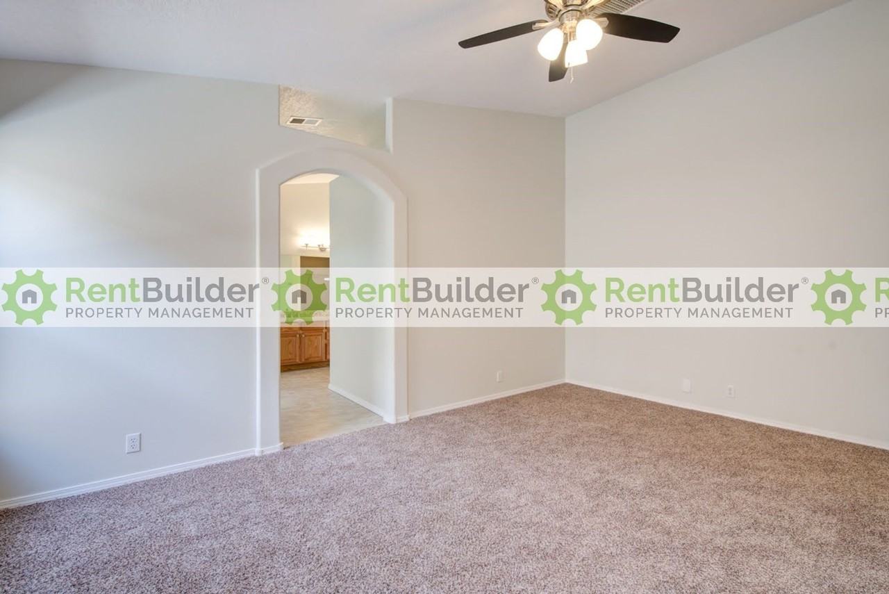10532 Brookline Pl Nw - Photo 2 of 25