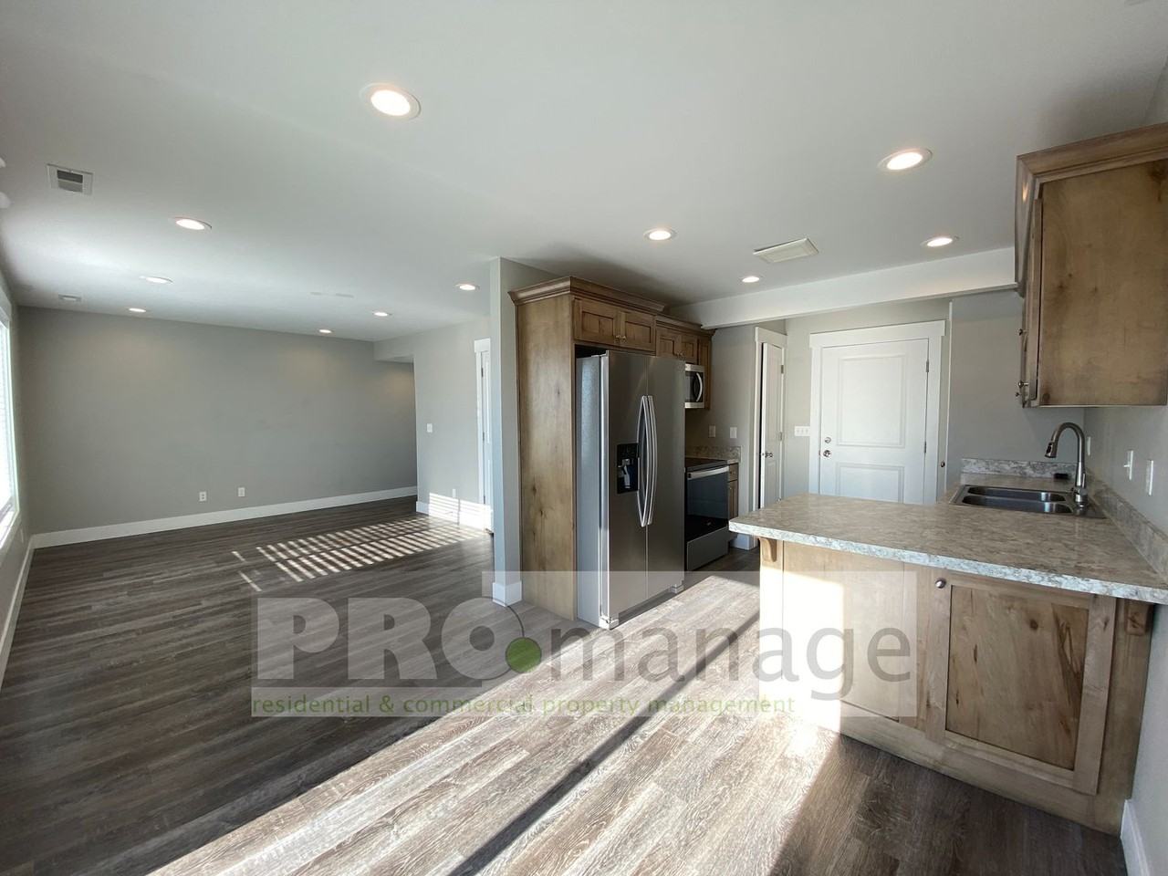 303 Lemmon Ln - Photo 2 of 12