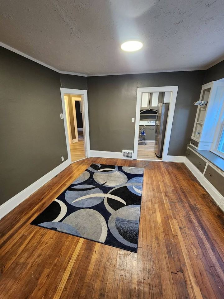 3658 E 143rd Street, Cleveland, OH 44120 - Photo 3 of 50