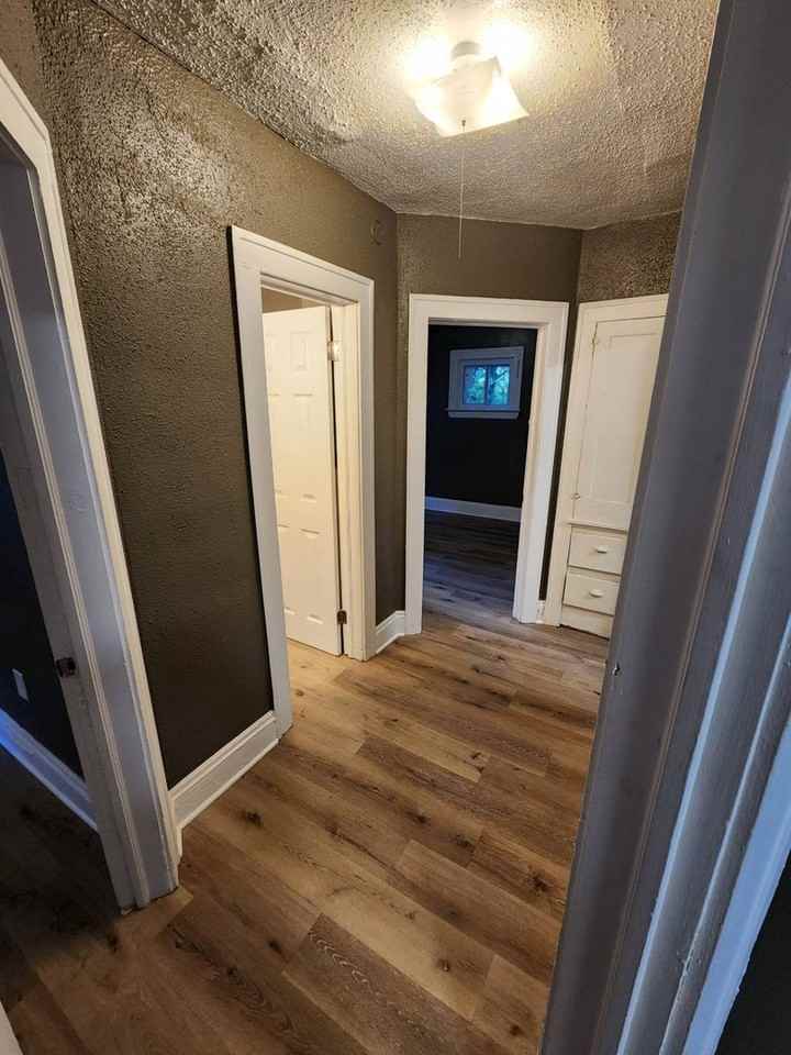 3658 E 143rd Street, Cleveland, OH 44120 - Photo 5 of 50