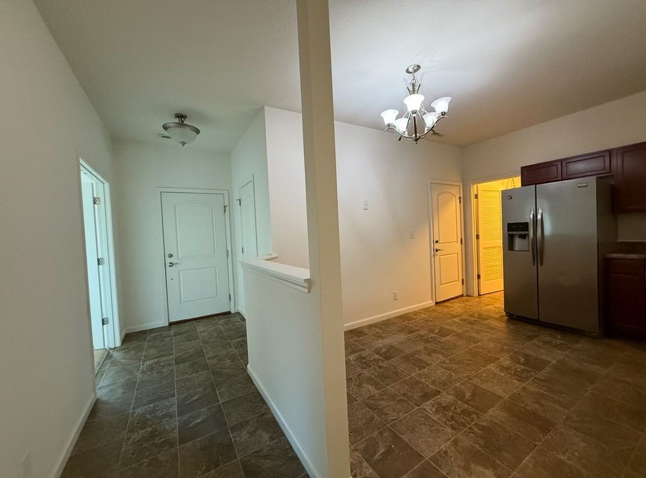 3209 Jasmine Court - Photo 3 of 16