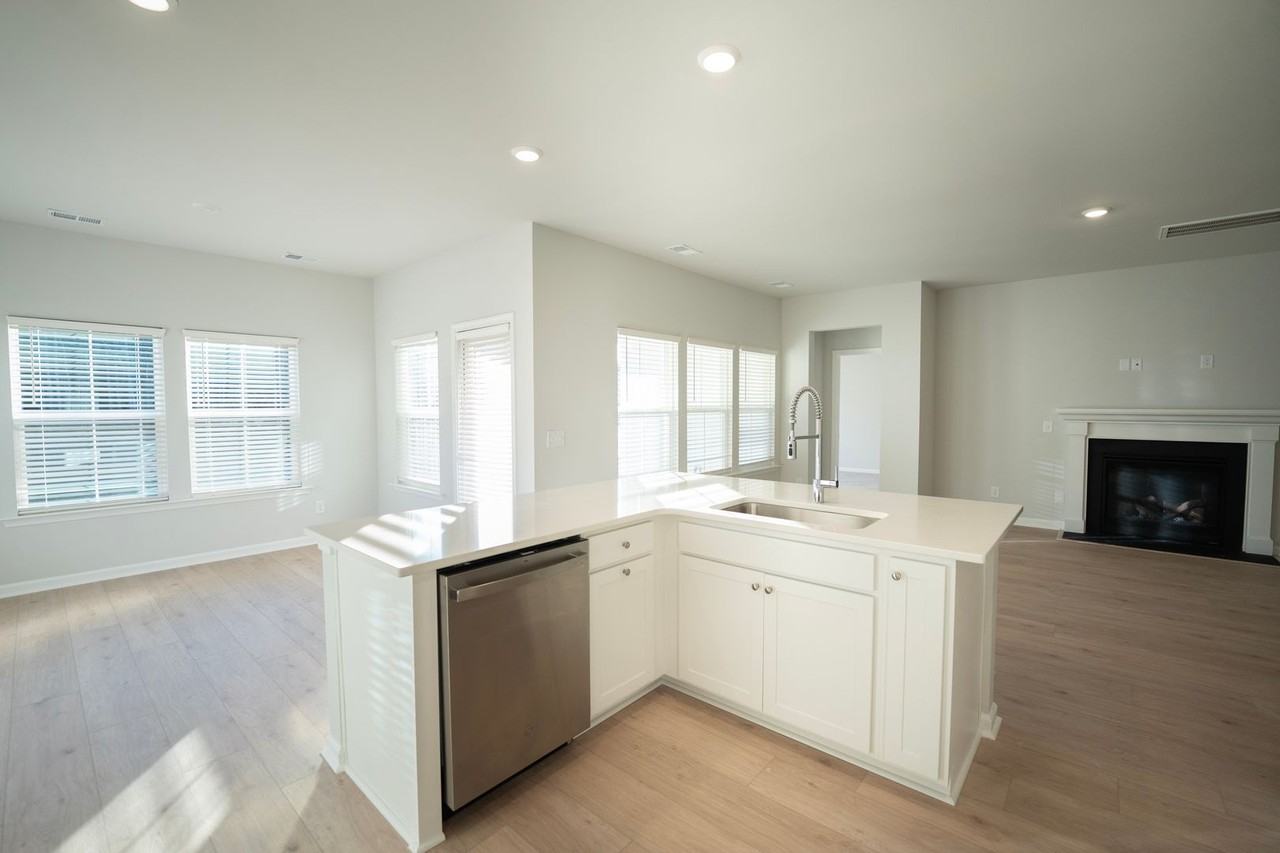 780 Blue Moon Xing - Photo 7 of 33